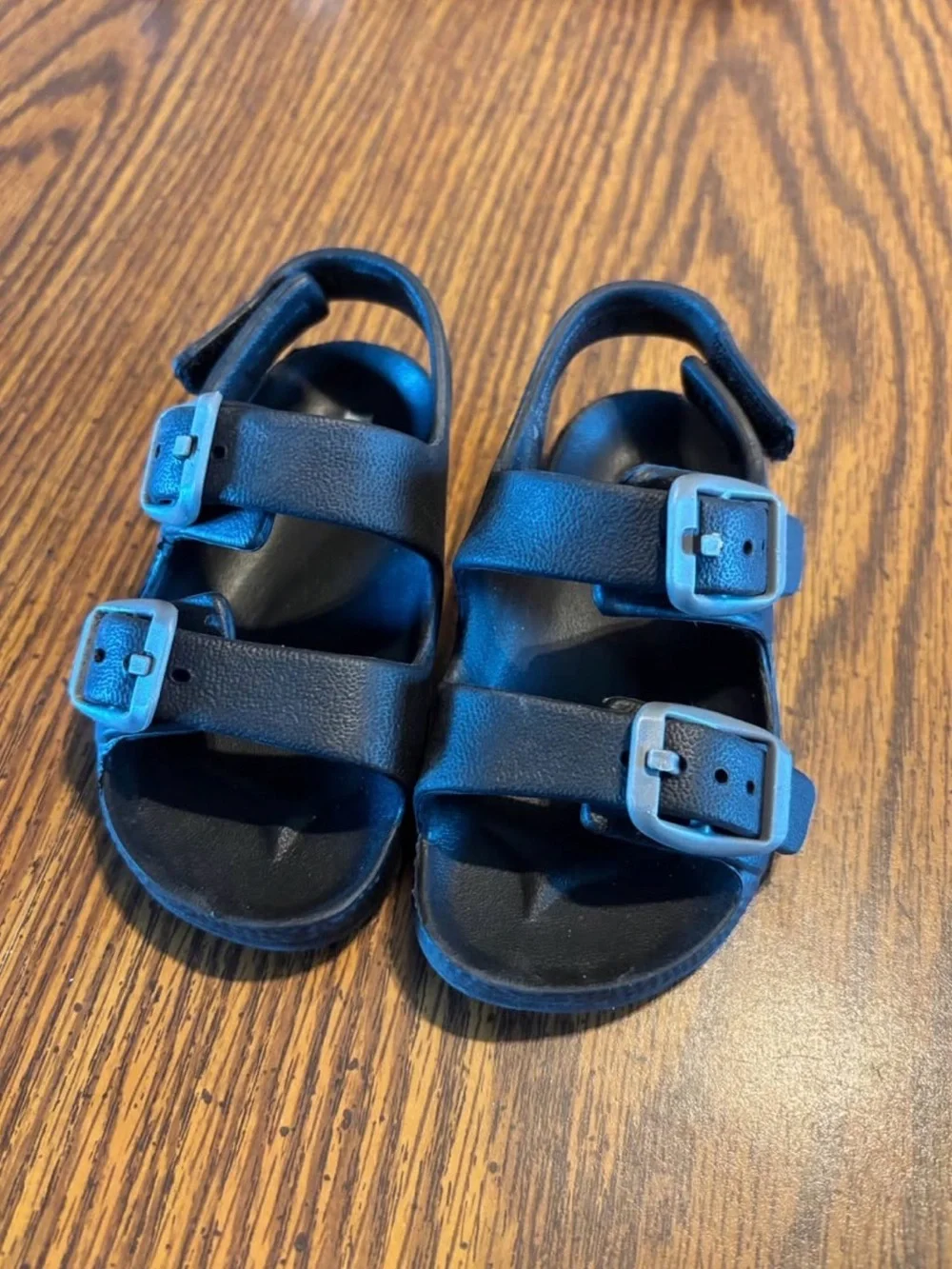 5 Pairs of Toddler Adjustable Sandals in Brown, Navy, Green, Gray and Black